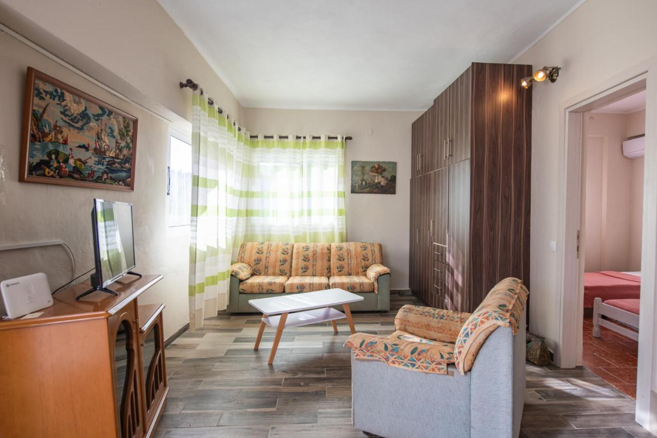 Villa Stelios Stone House Sinarades Kouramádes Exterior foto