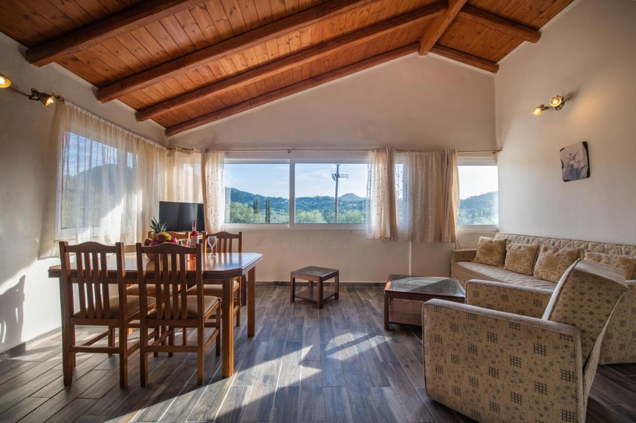 Villa Stelios Stone House Sinarades Kouramádes Exterior foto