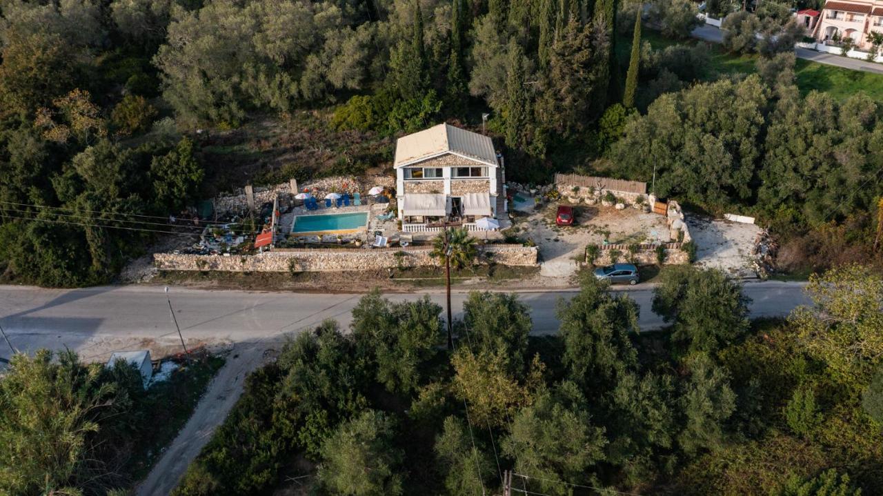 Villa Stelios Stone House Sinarades Kouramádes Exterior foto