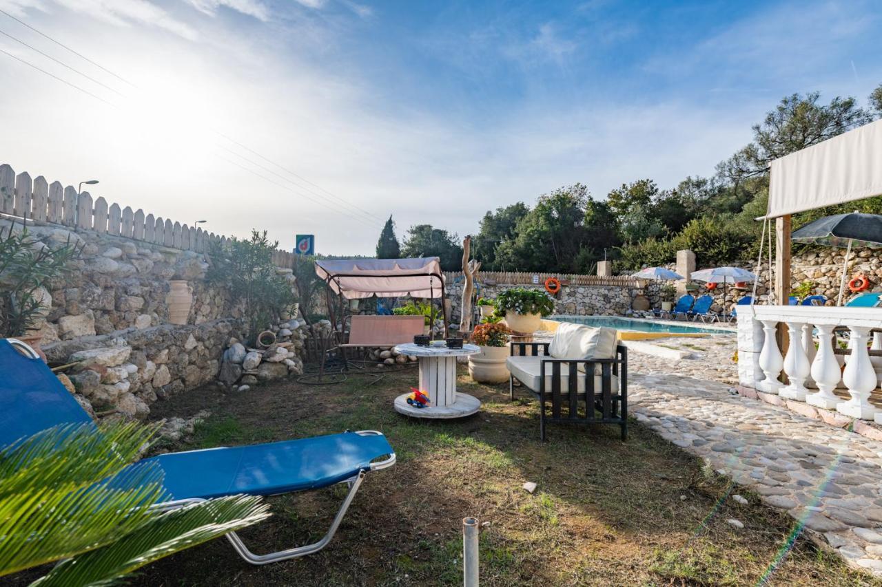 Villa Stelios Stone House Sinarades Kouramádes Exterior foto