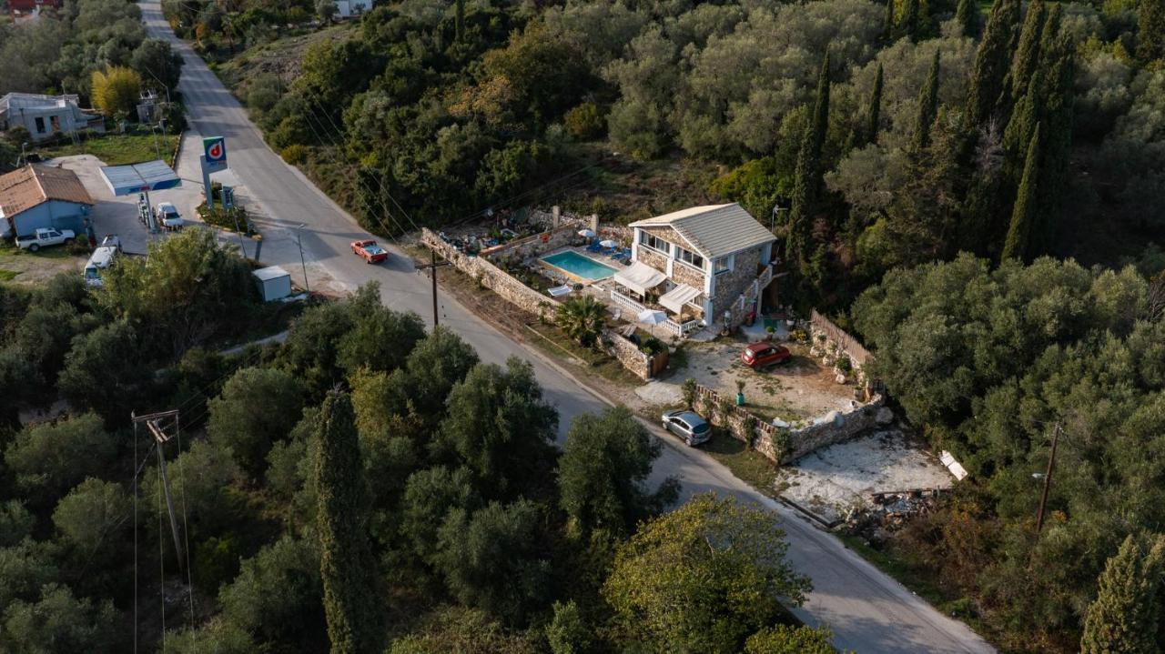 Villa Stelios Stone House Sinarades Kouramádes Exterior foto